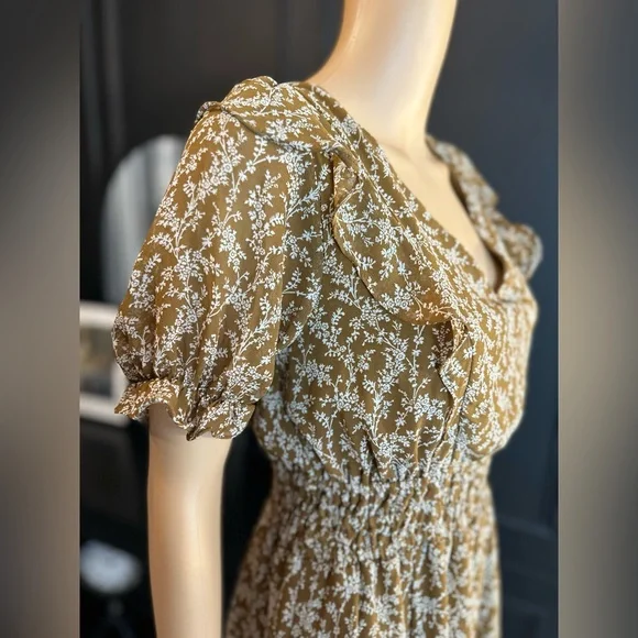 Floral open back Brown Dress - Picture 3 of 8